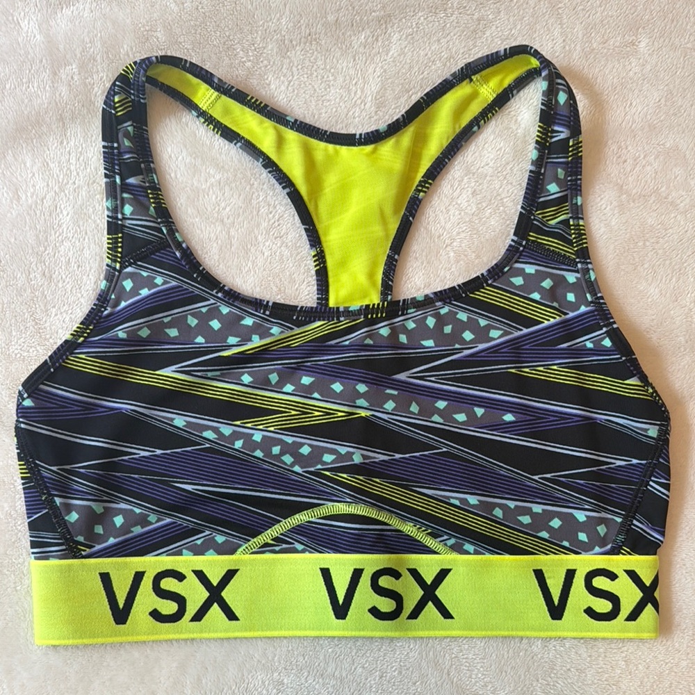 💜 NWOT Victoria’s Secret The Player Sports Bra